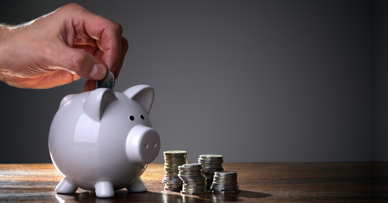5 Ways to Get Your Finances on The Right Track This Year