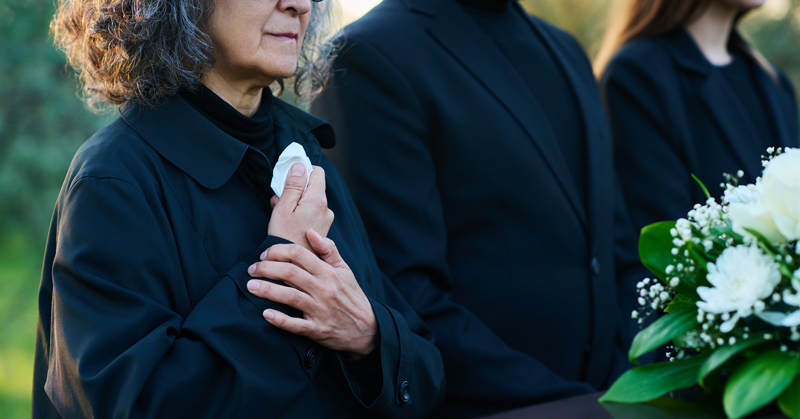 How MiFuneral Helps Families Deal with Immediate Costs