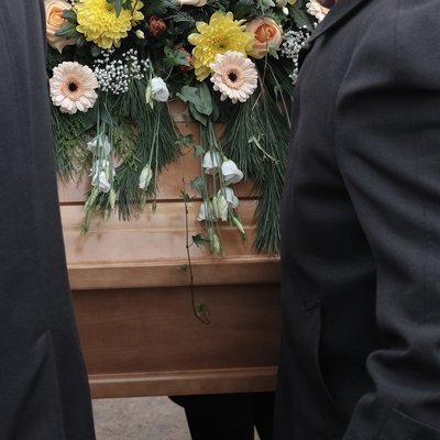 Managing Funeral Costs For Extended Families: A Practical Guide